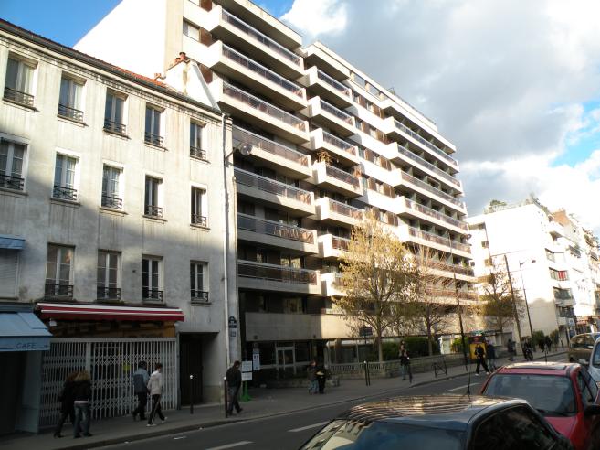  immeuble récent, rue Lecourbe